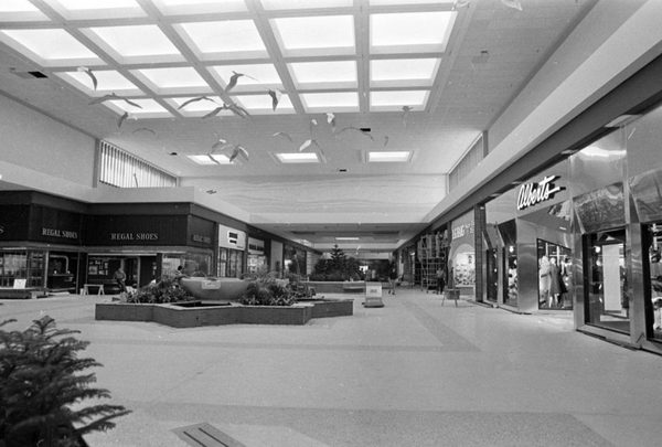 Westwood Mall - OLD PHOTO OF MALL